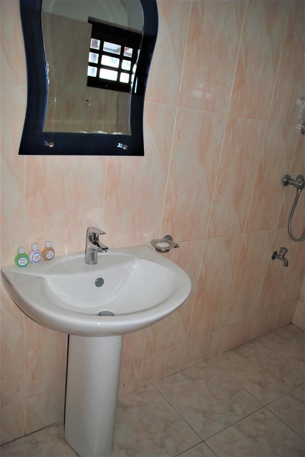 Prego Suites Ettukala Room photo