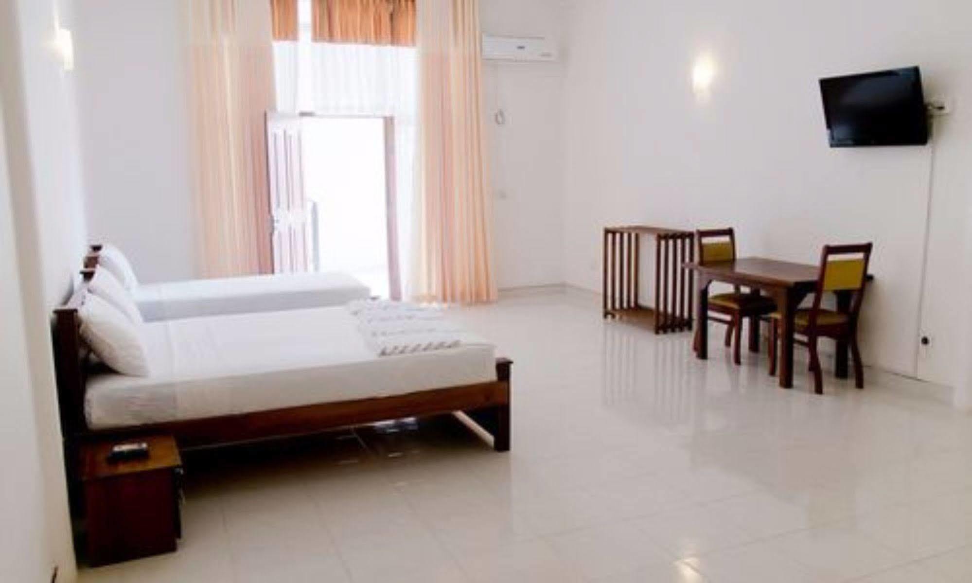 Prego Suites Ettukala Exterior photo